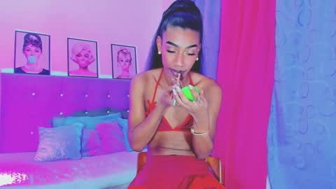 Your Queen KIM online show from 01/08/25, 05:15