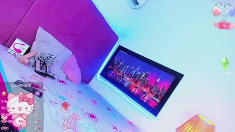 Your Queen KIM online show from 10/17/25, 07:49