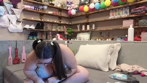 kimberlycaprice online show from 02/08/25, 11:22