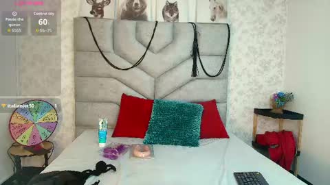 kimberlyfox_t online show from 07/28/26, 12:48