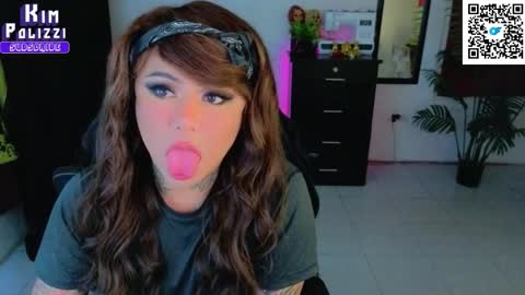 Snapshot of kimberlygati2 chatting on 10/18/25, 02:58 Kimberly Polizzi online show from 10/18/25, 02:58