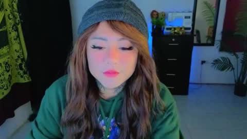 Snapshot of kimberlygati2 chatting on 10/20/25, 12:00 Kimberly Polizzi online show from 10/20/25, 12:00