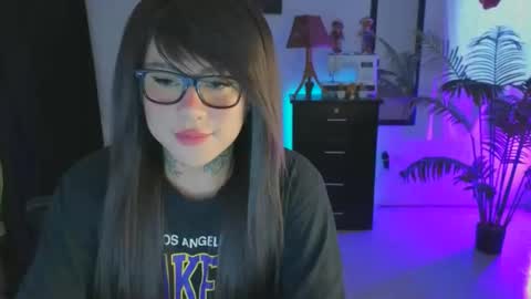 Snapshot of kimberlygati2 chatting on 11/30/25, 07:29 Kimberly Polizzi online show from 11/30/25, 07:29