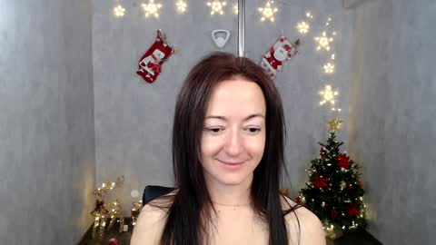 Snapshot of kimberlyray777 chatting on 12/05/24, 01:17 Kimberly online show from 12/05/24, 01:17
