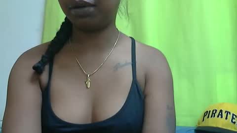 Snapshot of kimberlyy25 chatting on 09/16/25, 06:53 kimberlyy25 online show from 09/16/25, 06:53