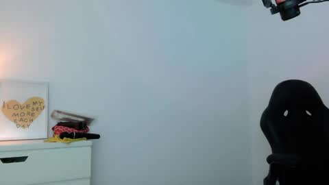 CAMI online show from 05/06/26, 01:14