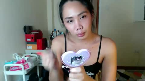 kimchie_21 online show from 02/18/26, 12:01