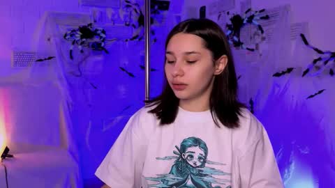 kimclarks online show from 10/17/25, 08:39