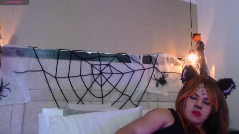 Kim cossey online show from 10/11/25, 03:17