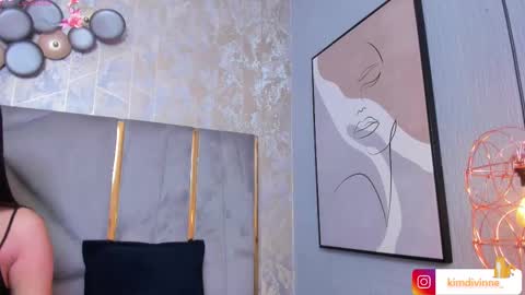  KIM  online show from 02/21/25, 03:01