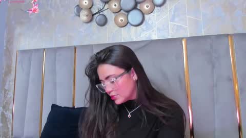  KIM  online show from 02/28/25, 02:42