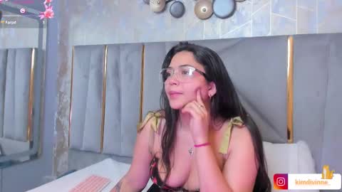  KIM  online show from 03/12/25, 10:05