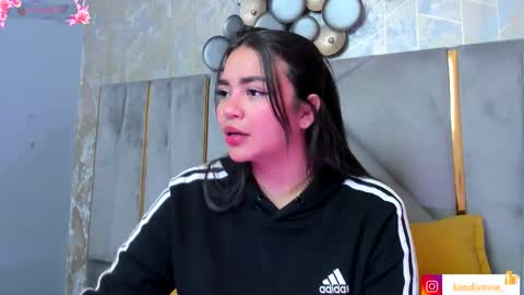  KIM  online show from 11/13/25, 02:21