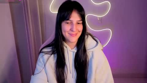 Kim 3 online show from 05/27/26, 10:56