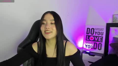 kimgarcez online show from 09/18/25, 08:33