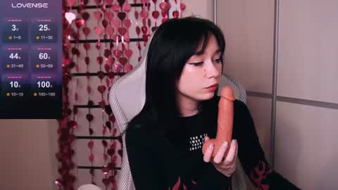 Kimiko online show from 07/28/26, 08:52