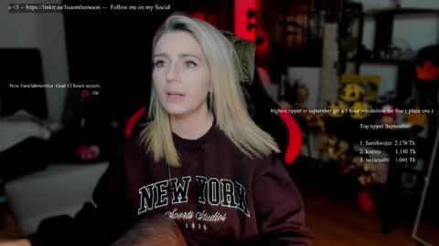 Wolfs Girl online show from 09/17/25, 06:09