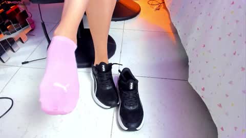 kimmberly_saenz_ online show from 01/15/26, 11:52
