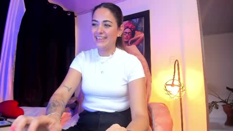 kimmberly_saenz_ online show from 07/11/26, 10:55