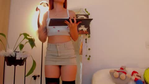 Snapshot of kimmcarter chatting on 10/10/25, 02:10 Kimm online show from 10/10/25, 02:10