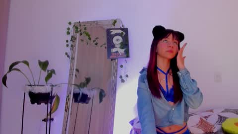 Snapshot of kimmcarter chatting on 10/18/25, 01:52 Kimm online show from 10/18/25, 01:52