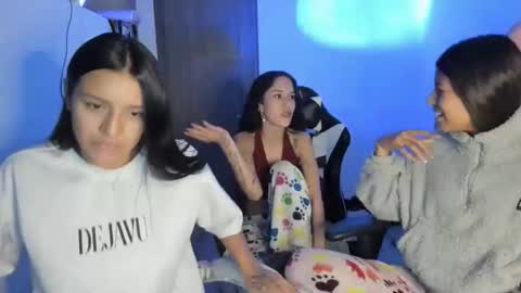 kimmi online show from 12/04/25, 11:13