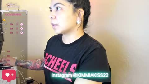 Kimmi online show from 12/16/24, 03:40