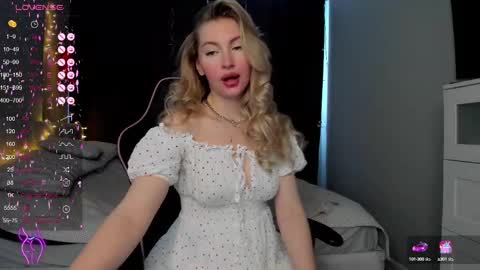 Snapshot of kimmy1_powell chatting on 03/08/25, 03:17 kimmy1_powell online show from 03/08/25, 03:17