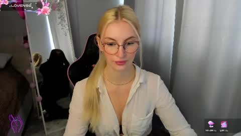 kimmy1_powell online show from 06/30/26, 04:02