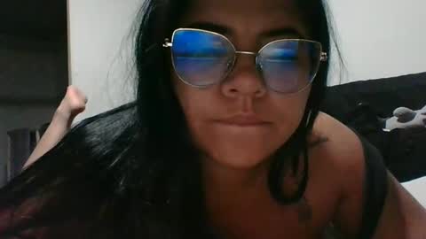 Kimmy online show from 01/28/25, 01:39