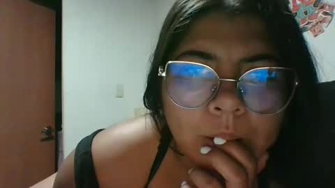 Kimmy online show from 02/18/25, 01:54