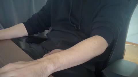 Snapshot of kimmy_muc chatting on 10/08/25, 07:00 kimmy_muc online show from 10/08/25, 07:00