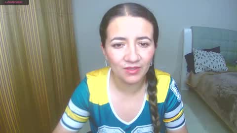 Snapshot of kimmy_naughty_ chatting on 01/06/25, 12:48 DAYANA online show from 01/06/25, 12:48