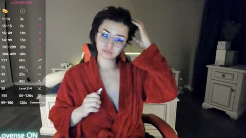 Kimmy online show from 12/05/24, 01:58