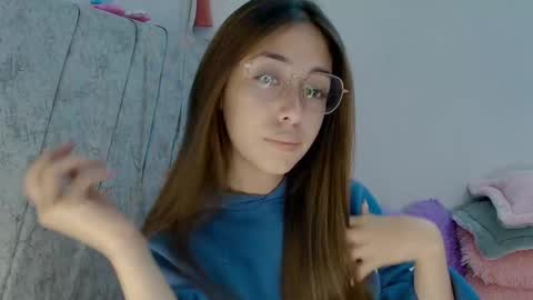 kimm online show from 10/19/25, 05:08