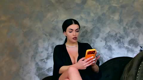 Kim Wilmes online show from 05/18/26, 01:06