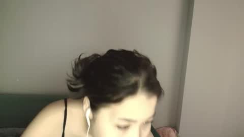Kimi online show from 05/19/26, 03:02