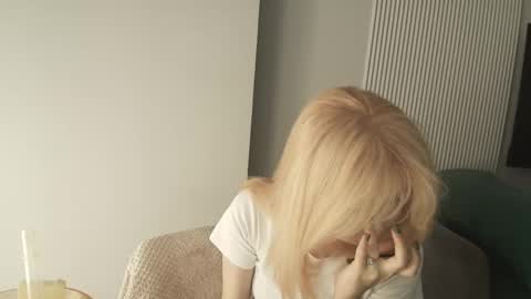 Kimi online show from 06/10/26, 03:50