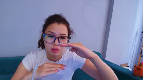 Kimi online show from 07/18/26, 03:22