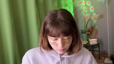 Snapshot of kina_ka chatting on 11/10/25, 09:36 kina_ka online show from 11/10/25, 09:36