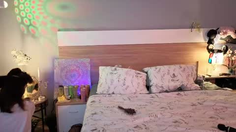 kina_ka online show from 05/10/26, 07:41