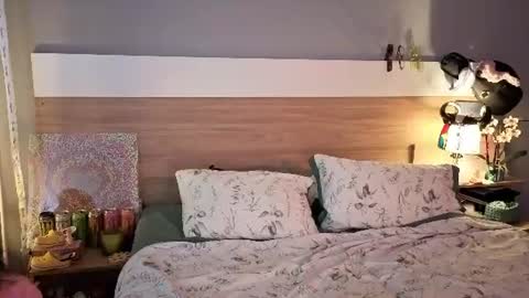 kina_ka online show from 06/08/26, 07:14