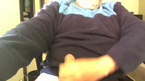 Snapshot of kinchan069 chatting on 12/29/24, 01:24 kinchan069 online show from 12/29/24, 01:24