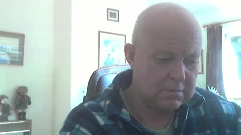 kindahairy4u online show from 10/27/25, 09:46