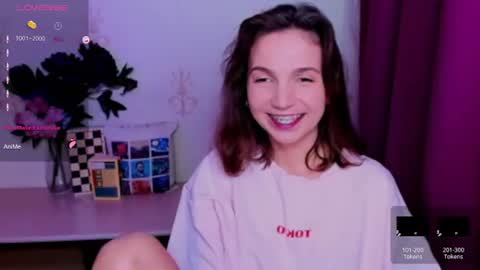 Hazel online show from 07/14/26, 07:02