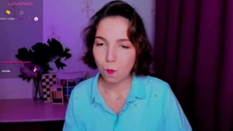 Hazel online show from 07/25/26, 04:21