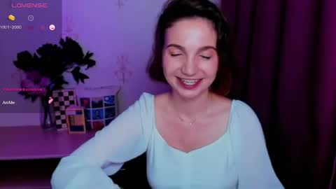 Hazel online show from 07/28/26, 12:48