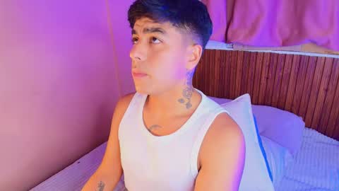 king  help me reach 100 likes online show from 12/16/25, 02:49