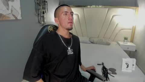 Snapshot of king_dante_ chatting on 12/07/24, 05:31 King Dante online show from 12/07/24, 05:31