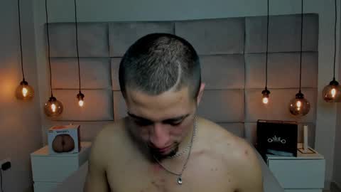 Snapshot of king_dante_ chatting on 03/05/25, 08:32 King Dante online show from 03/05/25, 08:32